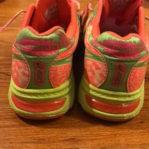 Bright and Beautiful ASICS WOMENS SIZE 7 - Picture 3 of 5